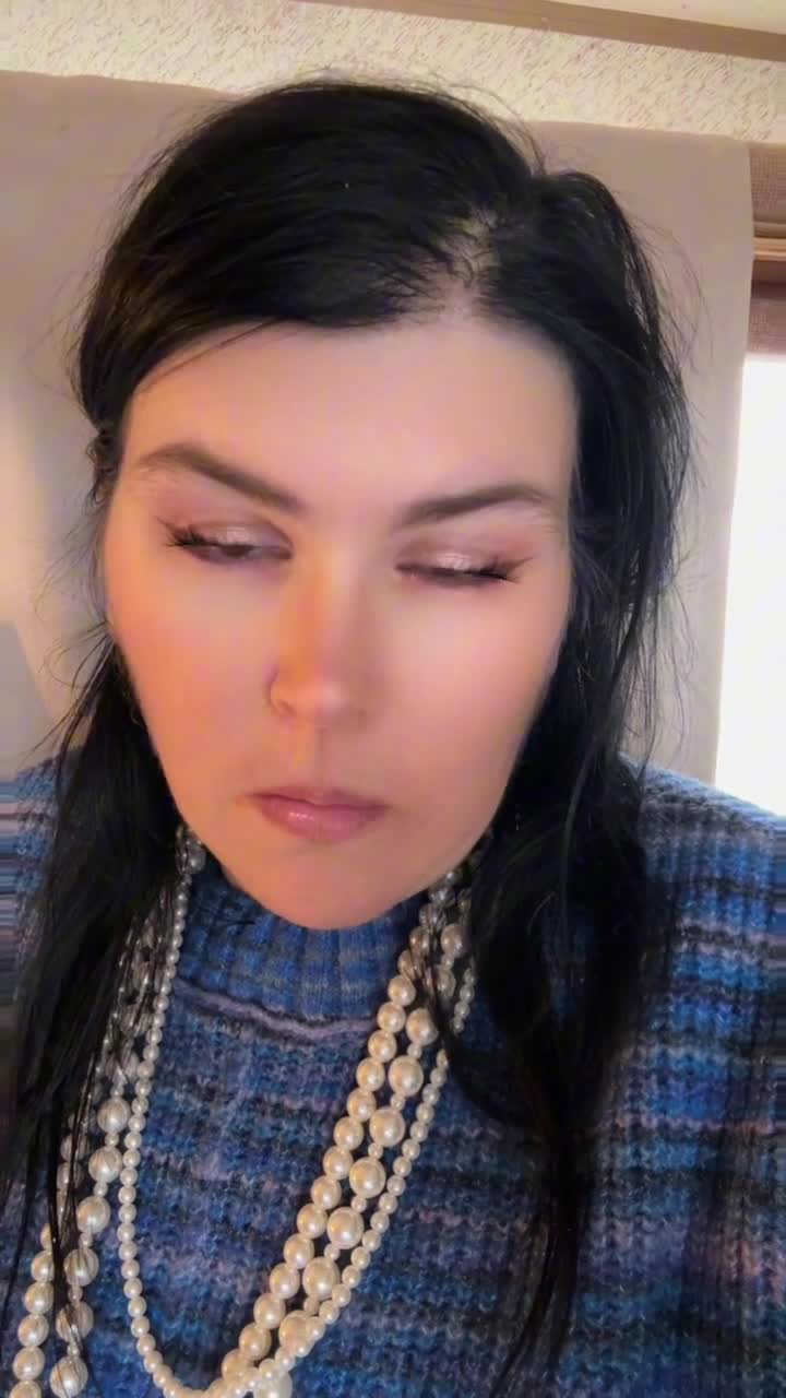 Stroke And Send Sultry Findom Drain