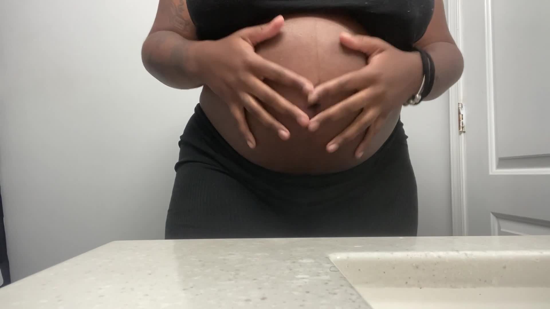 Pregnant Domme Belly RUB26 Weeks