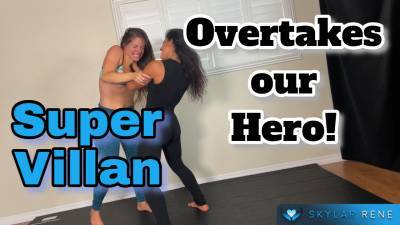 Villan Uses Her Feet In Wrestling Match To Ko Hero Skylar Rene