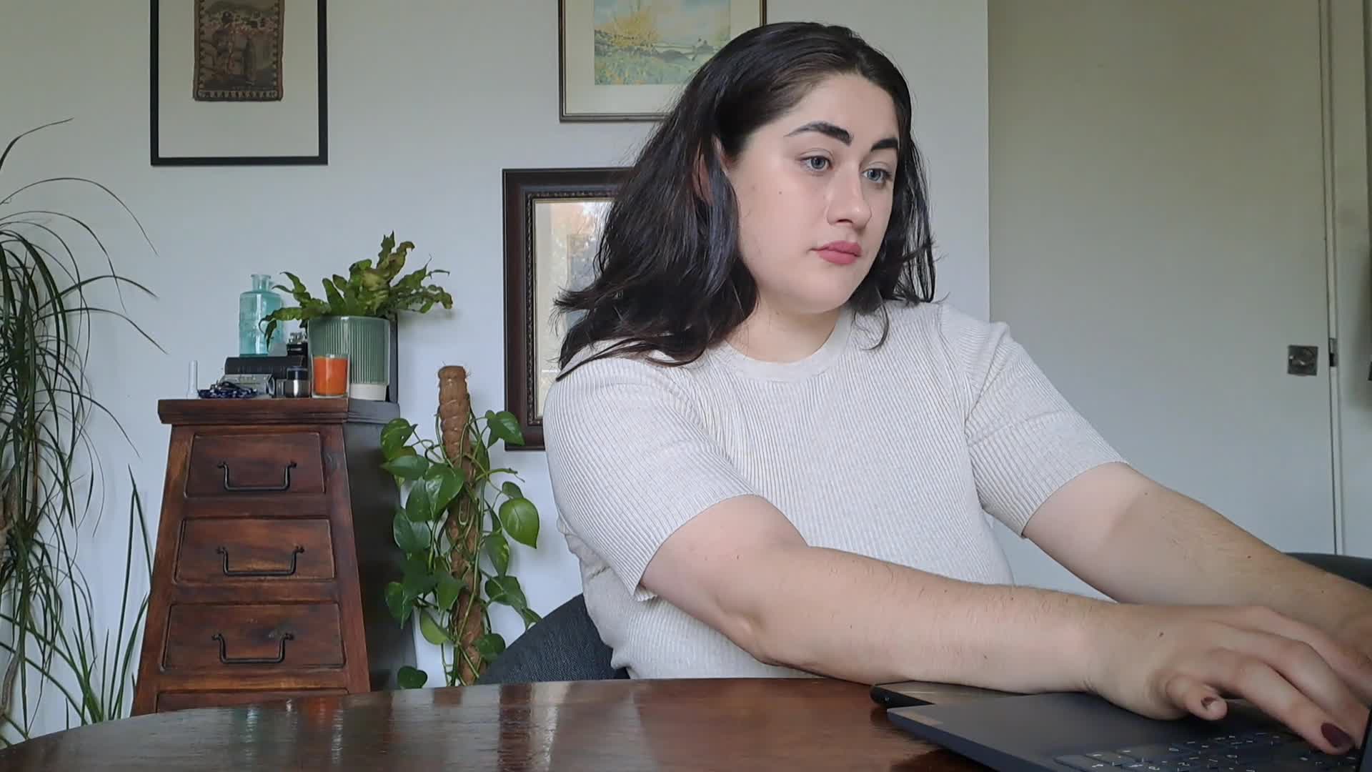 Bratty Receptionist Airs Out Her Feet In Your Face