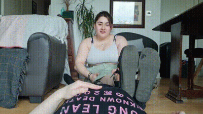 Stinky Sandals Removal & Footjob Makes Alpha Cum Quick