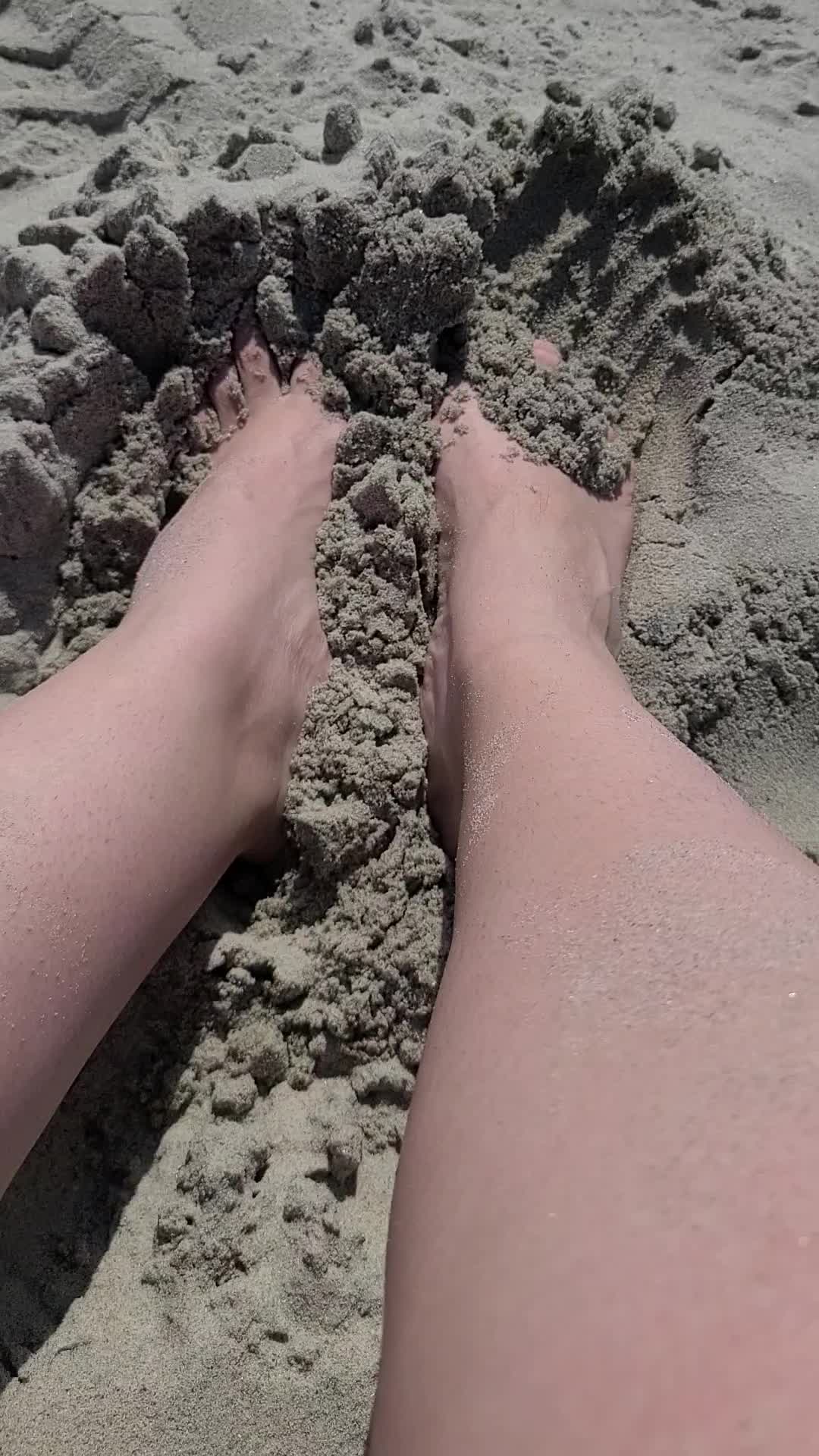 Beachsand Foot Play