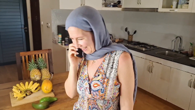 Arabic Stepmom Gets Bred While Husband Is On The Phone