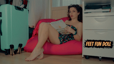 Maid Service From Piggy