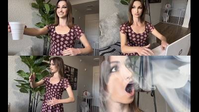 Fembot Malfunction In The Office
