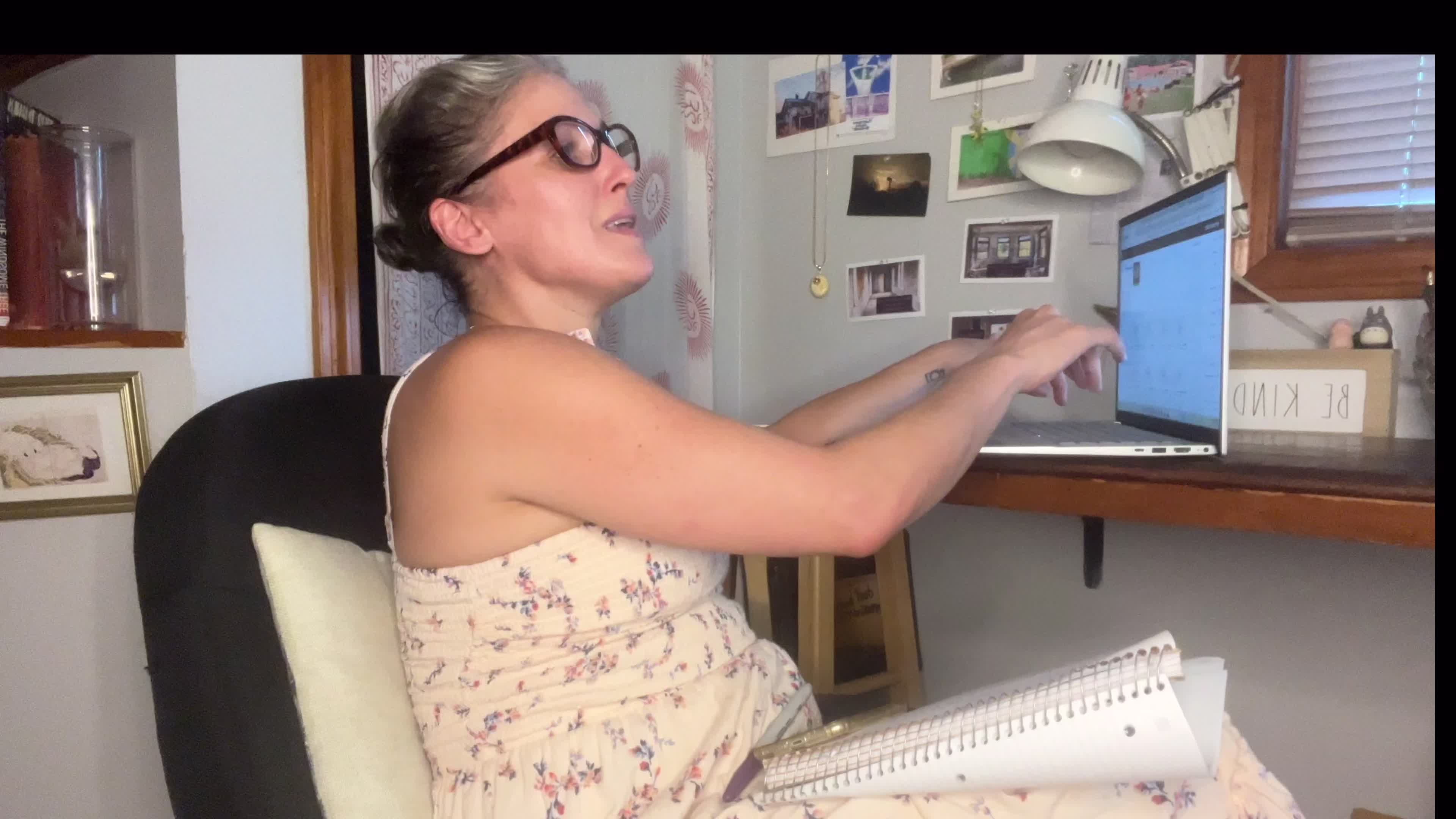 Stressed Out Secretary Calls 911 Med Resus Roleplay