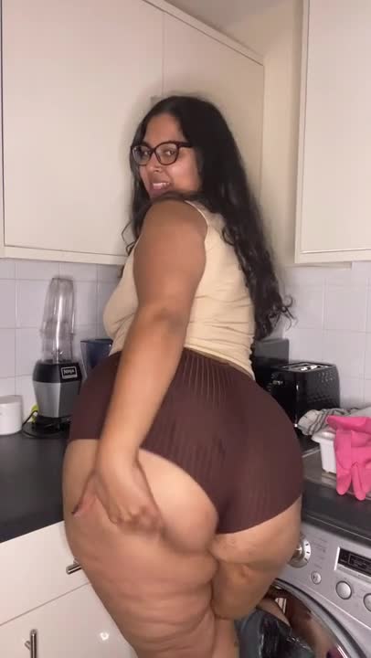 Horny BBW Squirts All Over The Kitchen With A Cucumber