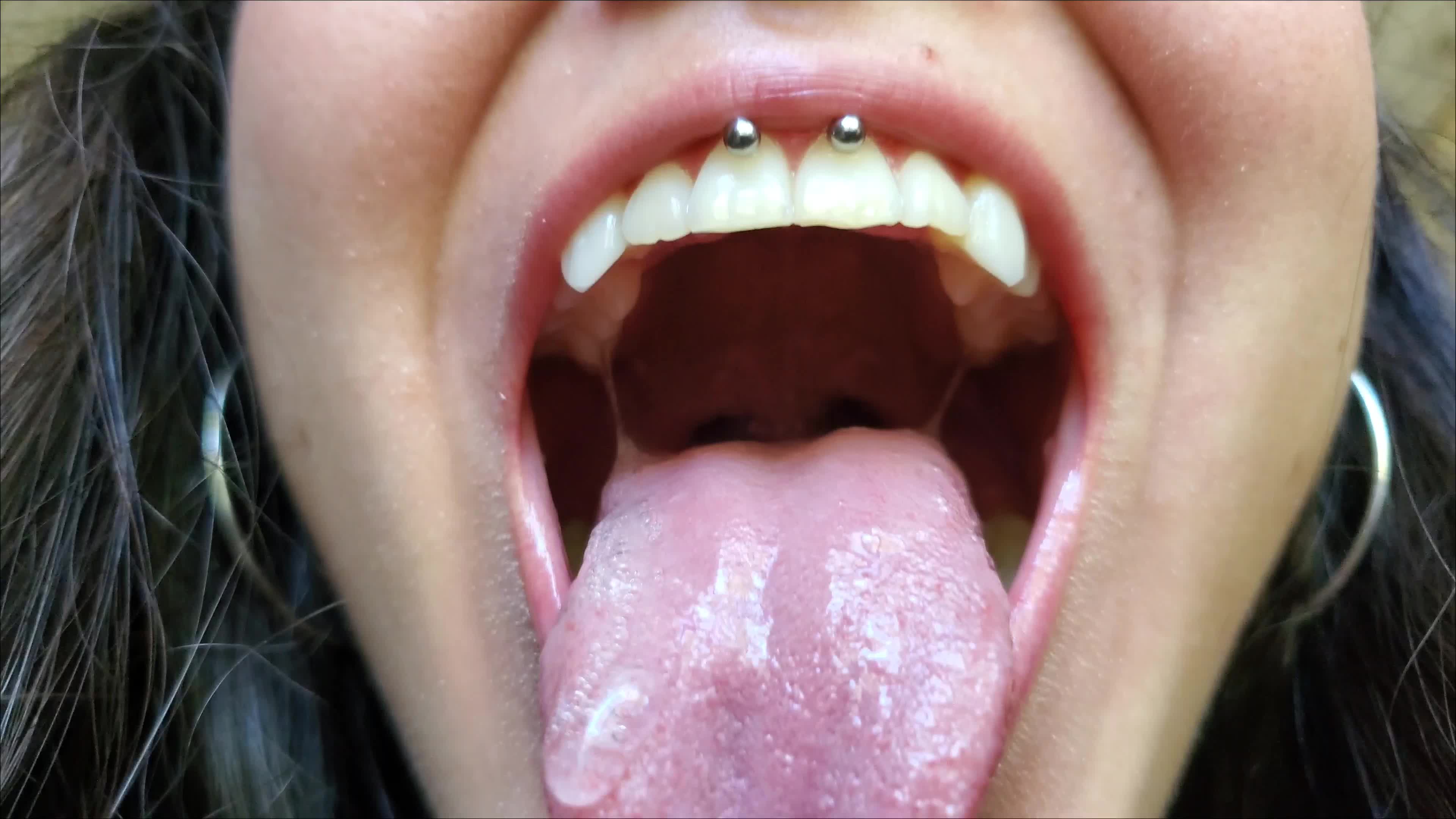Big Woman With Fangs Consume You! Throat Sounds Close Up