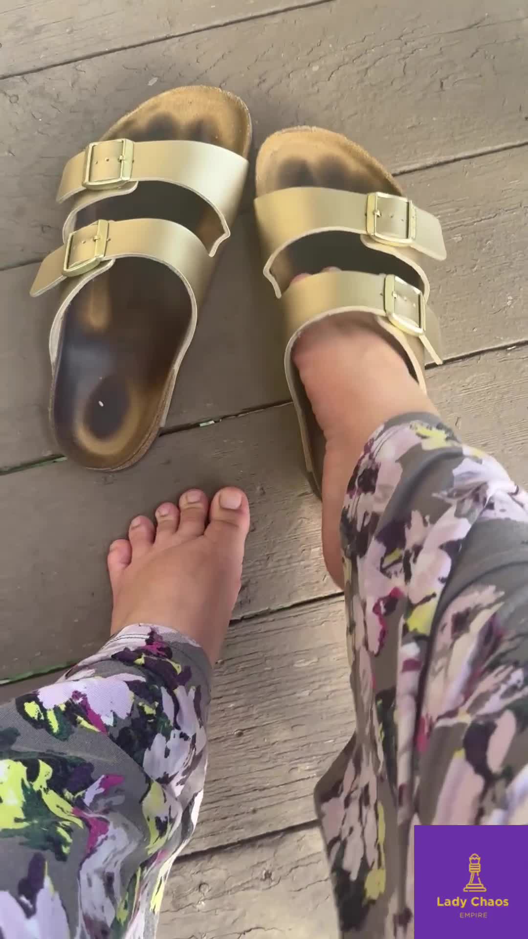 Muslim Dominatrix Priestess Lady Chaos: Hungry Sandal Bitch