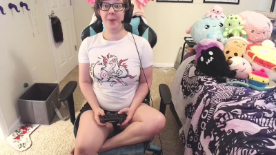 Raging And Stretching Gamer- Bellybutton Fetish