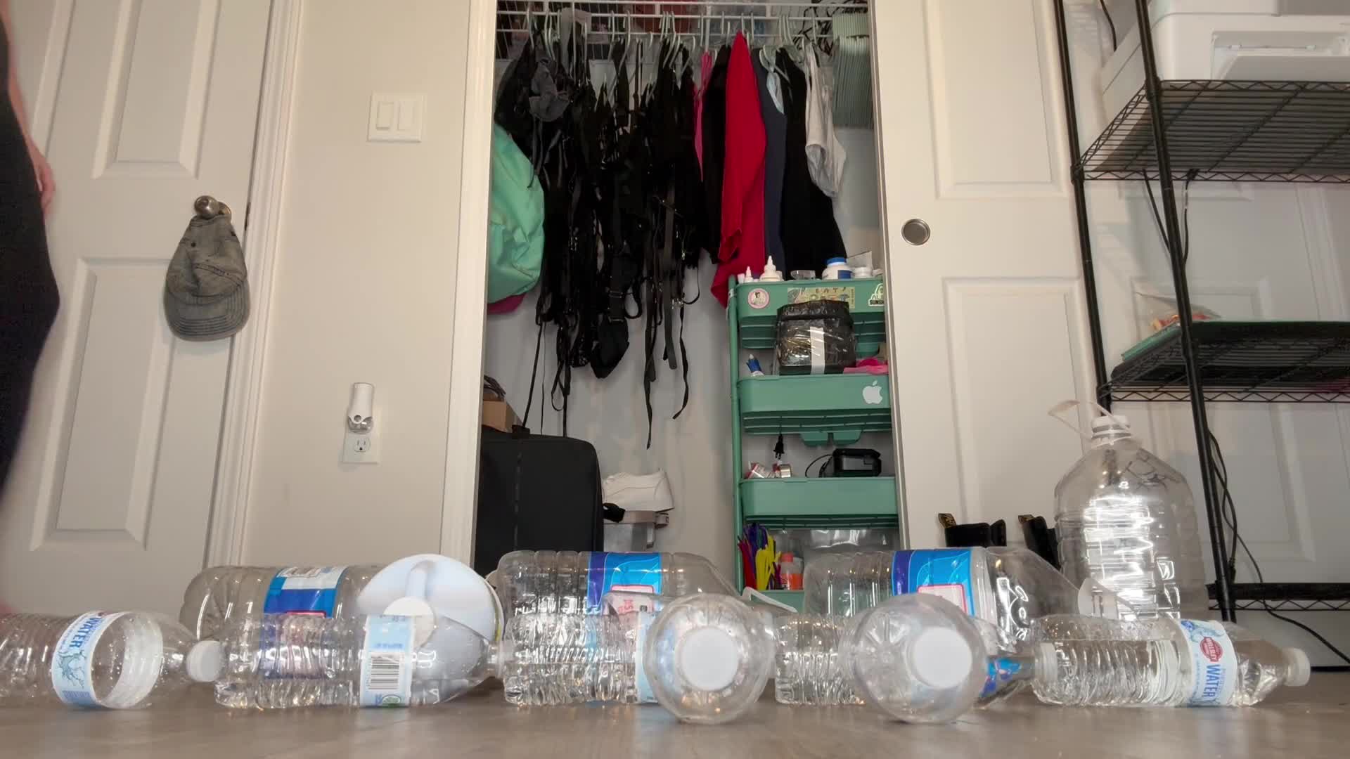 6'7 Giantess Crushing Plastic Bottles