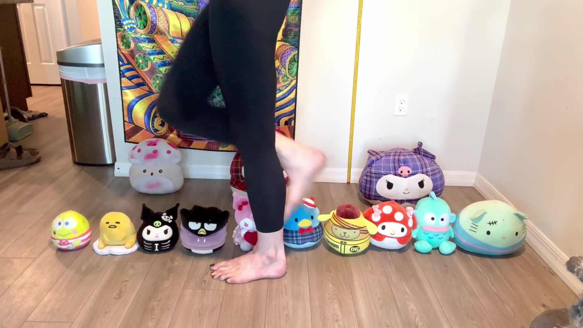 Plushie Stomp-Size 16 Feet Stomping Plushies