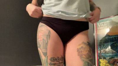 Watch Me Shave My Pubic Hair:)