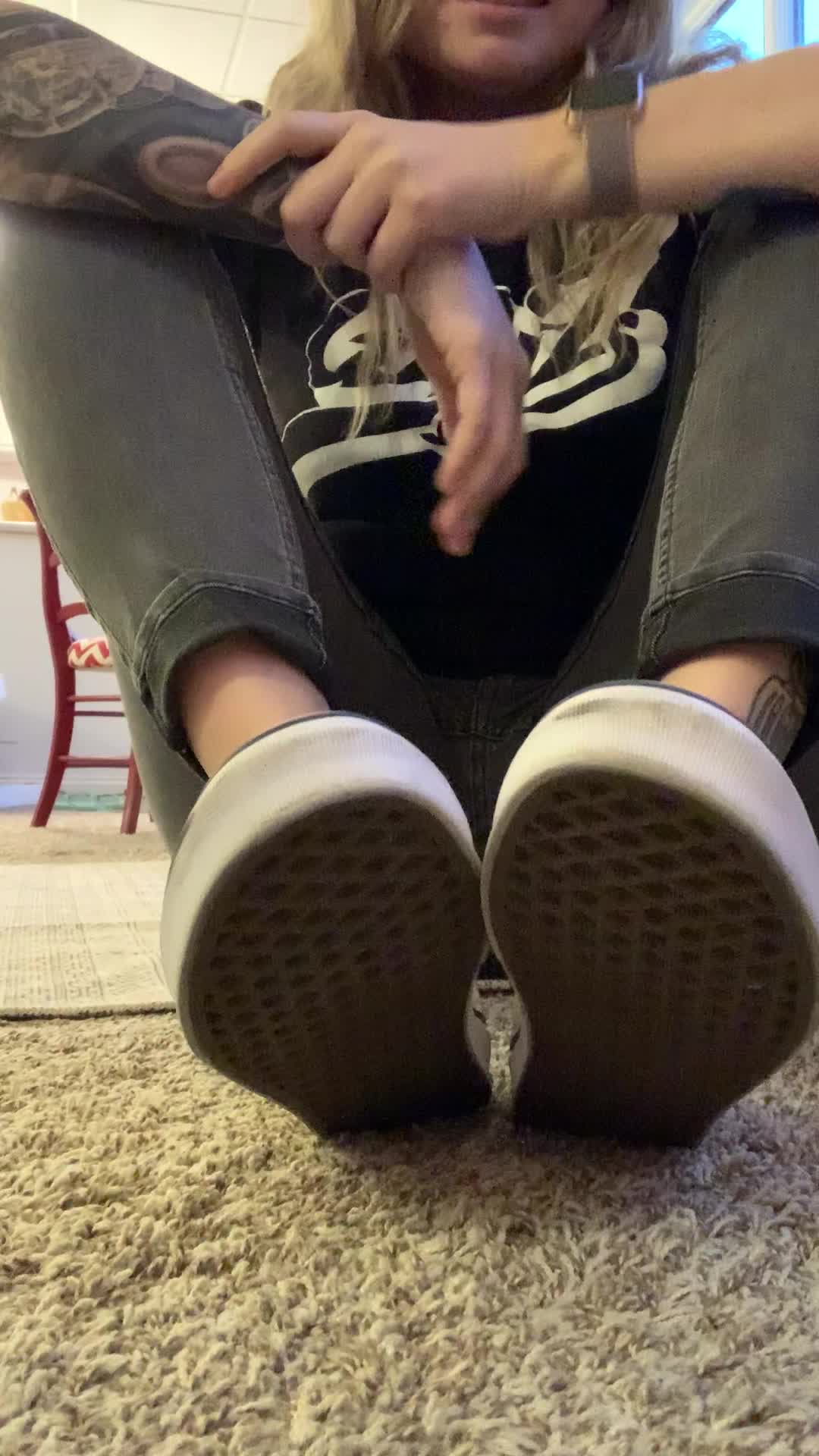 Sniffing & Describing Smelly Sweaty Feet And Vans Shoes Worn Without Socks