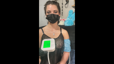 Self Auto Bp Cuff Vibrator Orgasm And Breast Play In Black Lingerie 4k