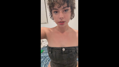Honest Porn Review While I Finger Myself