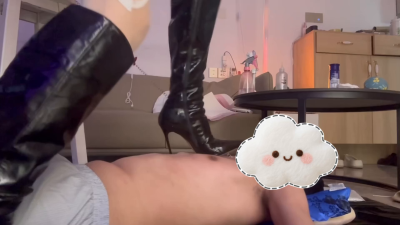 Can My Carpet Withstand The Full Weight Of My Body When I Step On It With High Heels