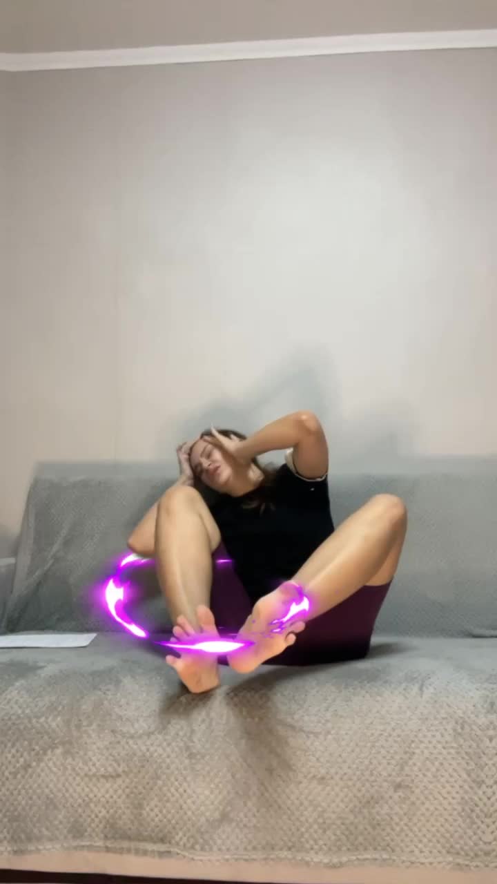 Attack Of The 50-Foot Giantess