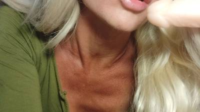 Hot Amateur Blonde Deepthroating Dildo (Spitting, Sucking & Deep Throat)