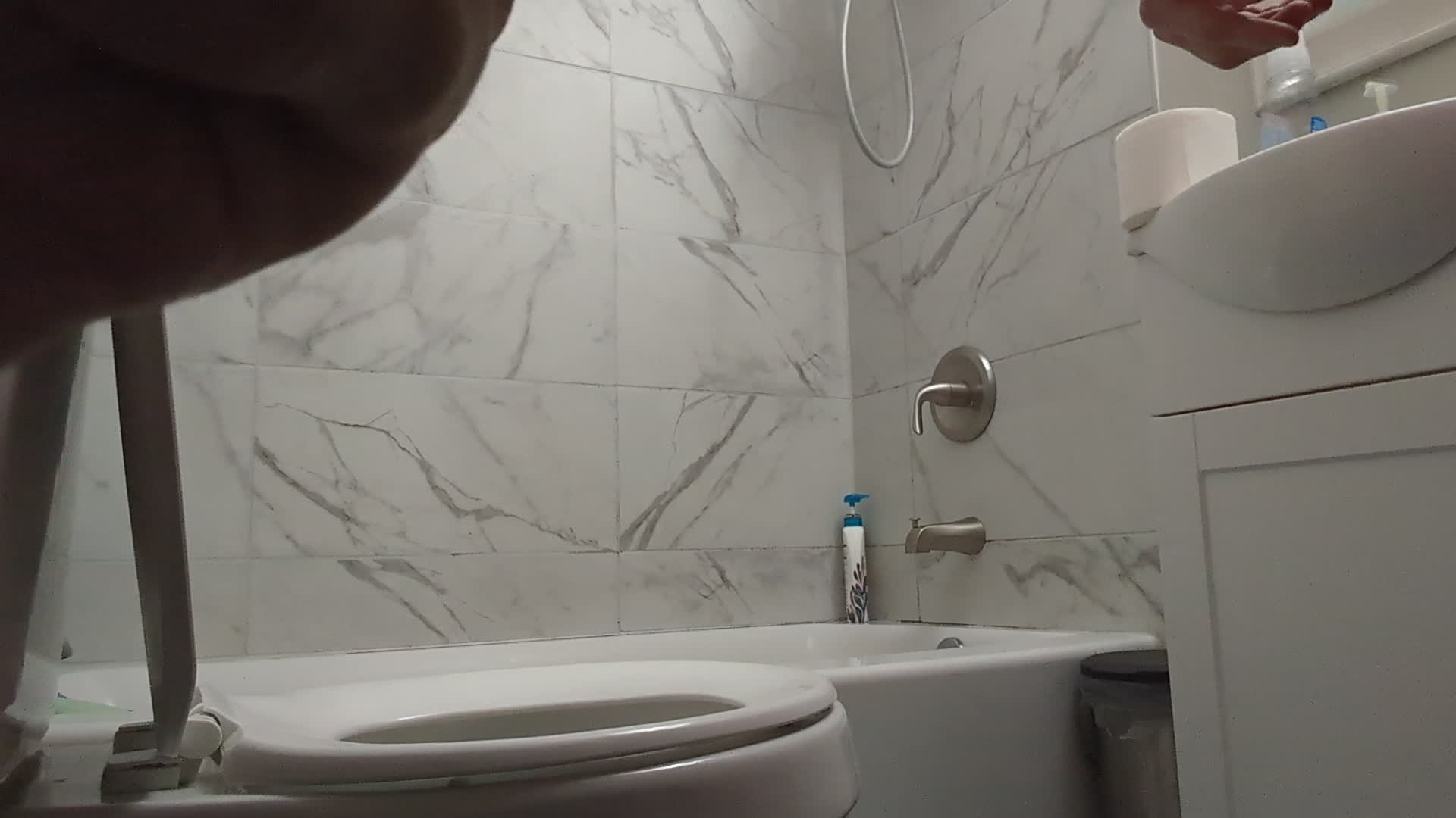 18-Year Old Squirts In Toilet Bathroom Spy Cam Voyeur Squatting Ass Pussy Black Exercise Booty Shorts