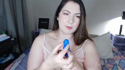 Show Off Your Tiny Dick Stroking Technique To Kaylee Graves