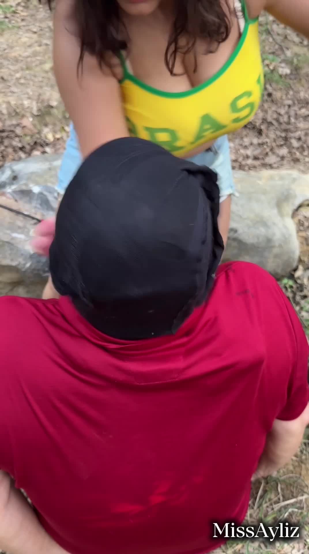 Extrem Slapping In Outdoor
