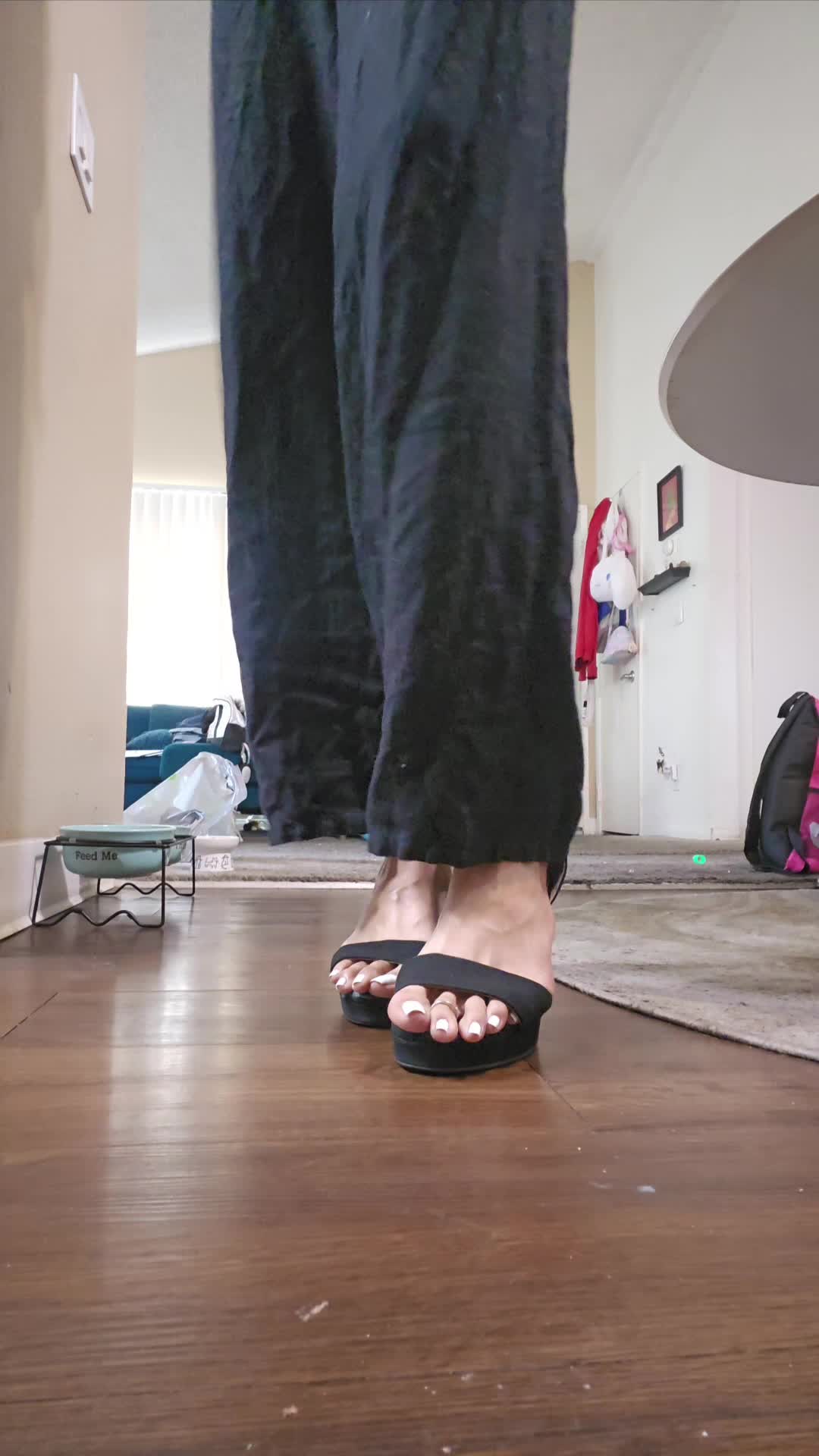 Tia Stephanie: Beat The Dick For Me Nefeu [Oily Soles JOI]