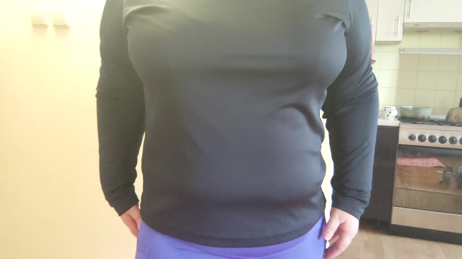 Desperate Leg Lifts: Holding It In Tight Leggings Until I Can't Anymore - Ultimate Wetting Workout