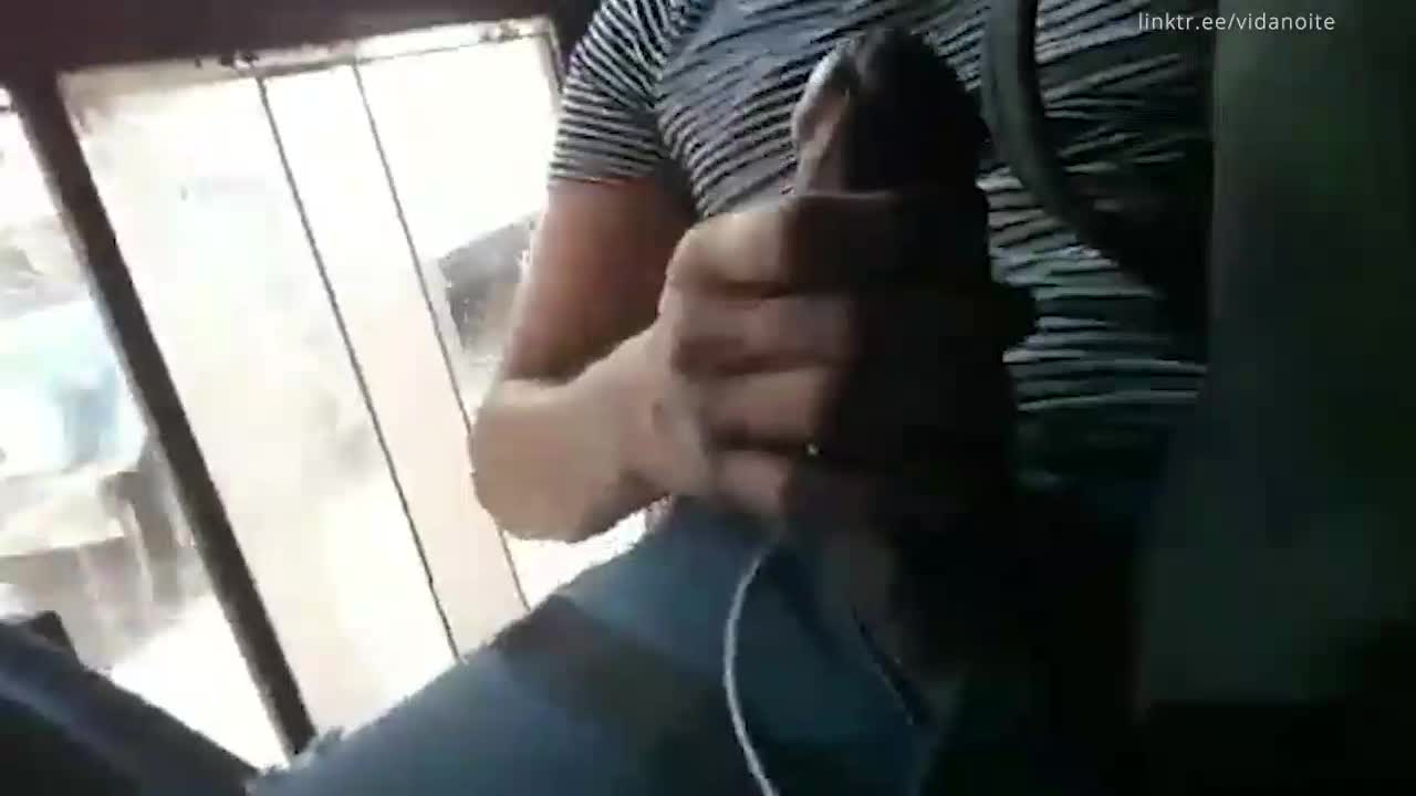 Exhib, Outdoor Wank, Jerk Off Cruising: Masturbating In A Bus