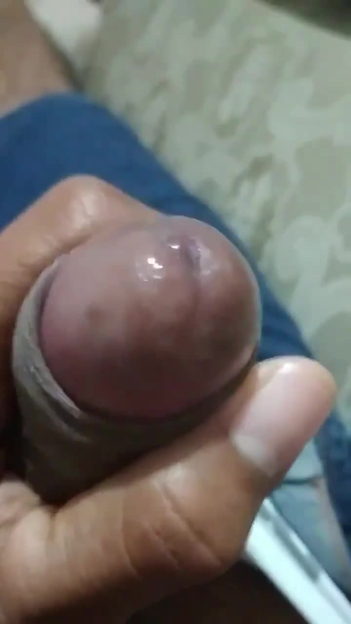 Coach Loves Spreading His Legs