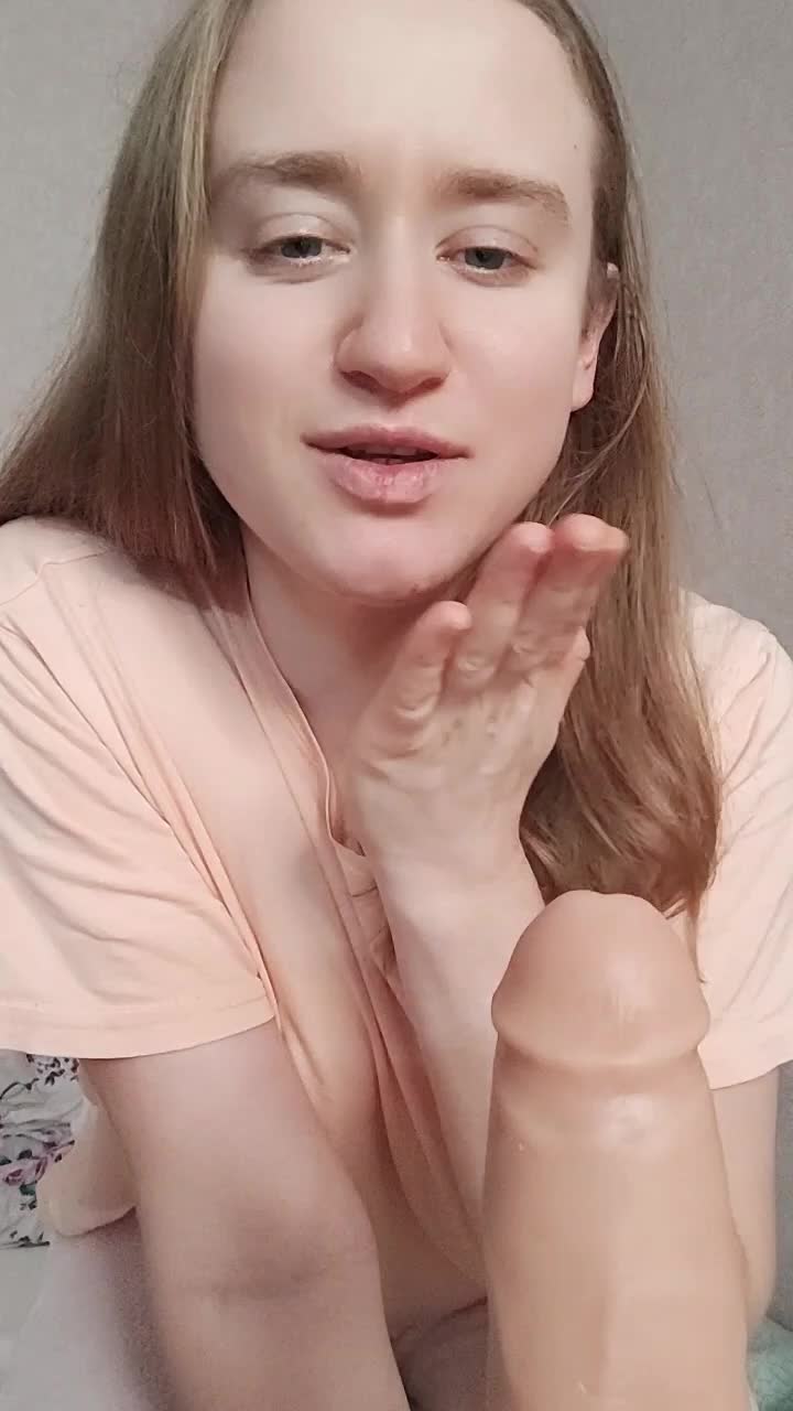 Sweet Christmas Morning Blowjob