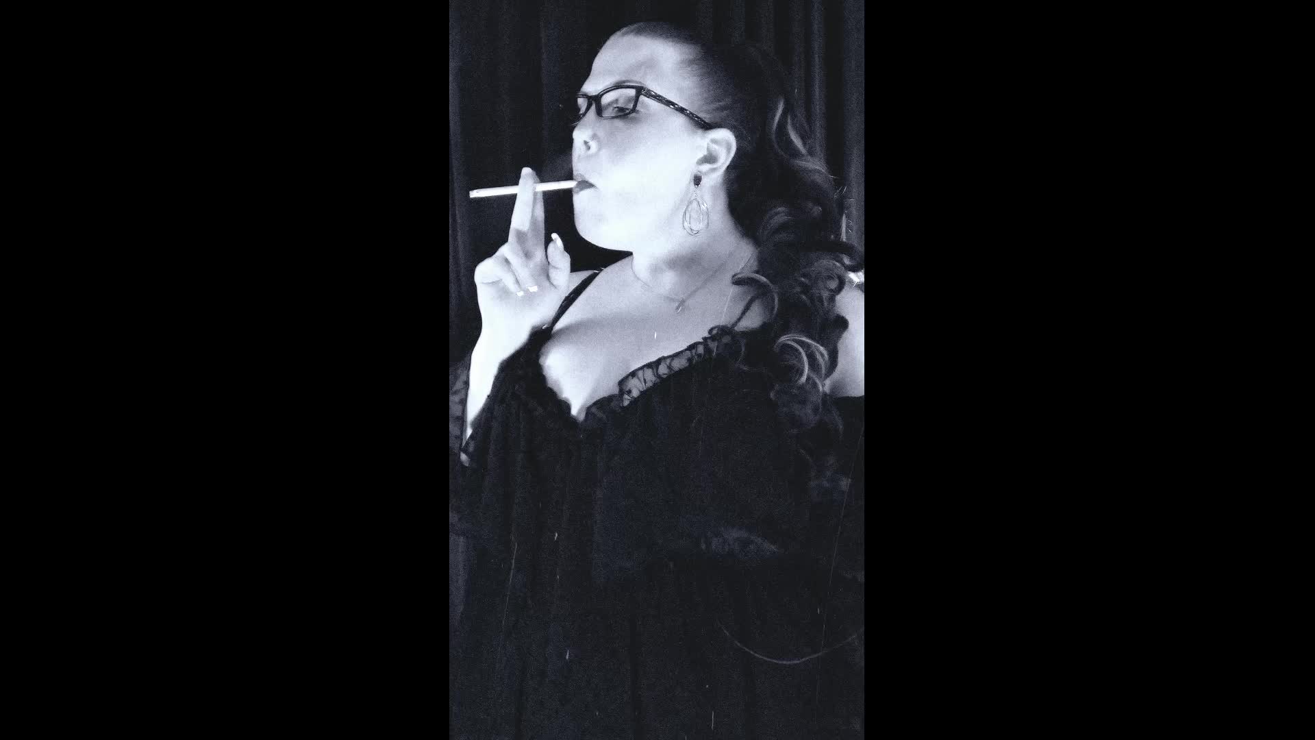 A Tribute To The Sexy Smoking Sirens Of The 40s Film Era