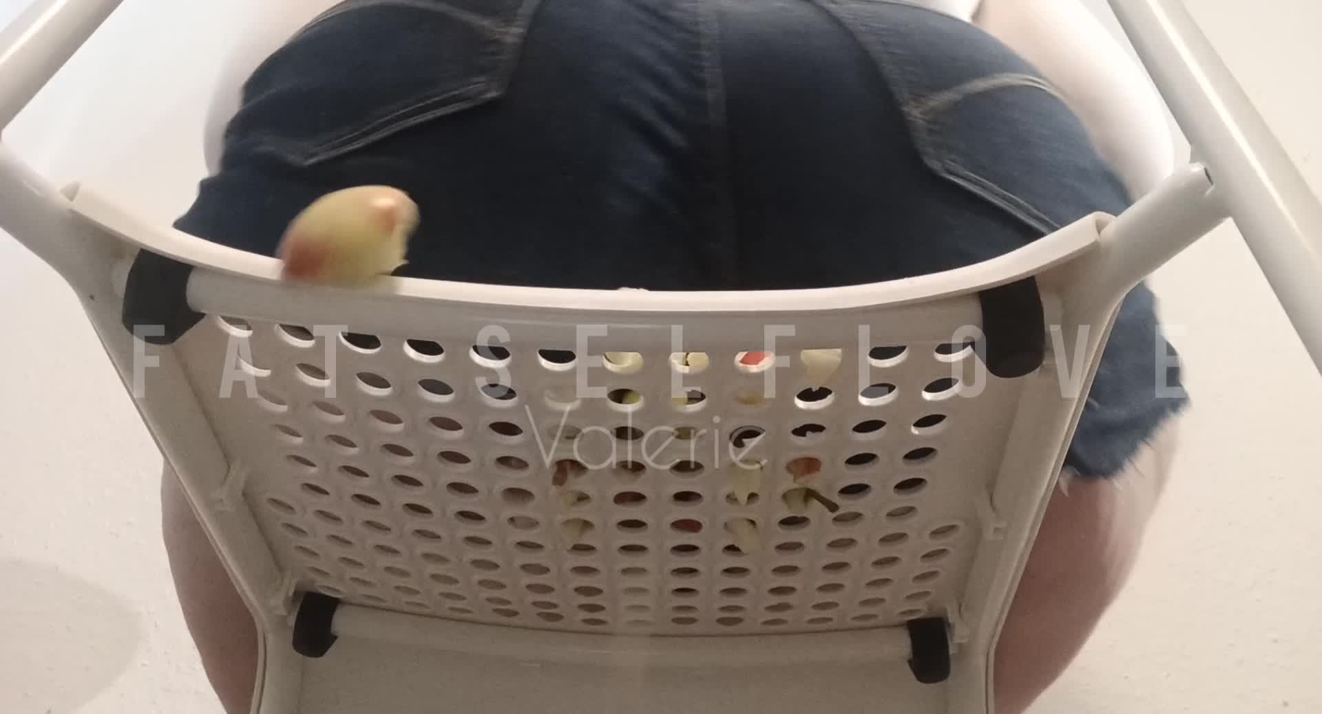 Mean BBW Giantess Buttcrush Apples In Tight Jeans Shorts