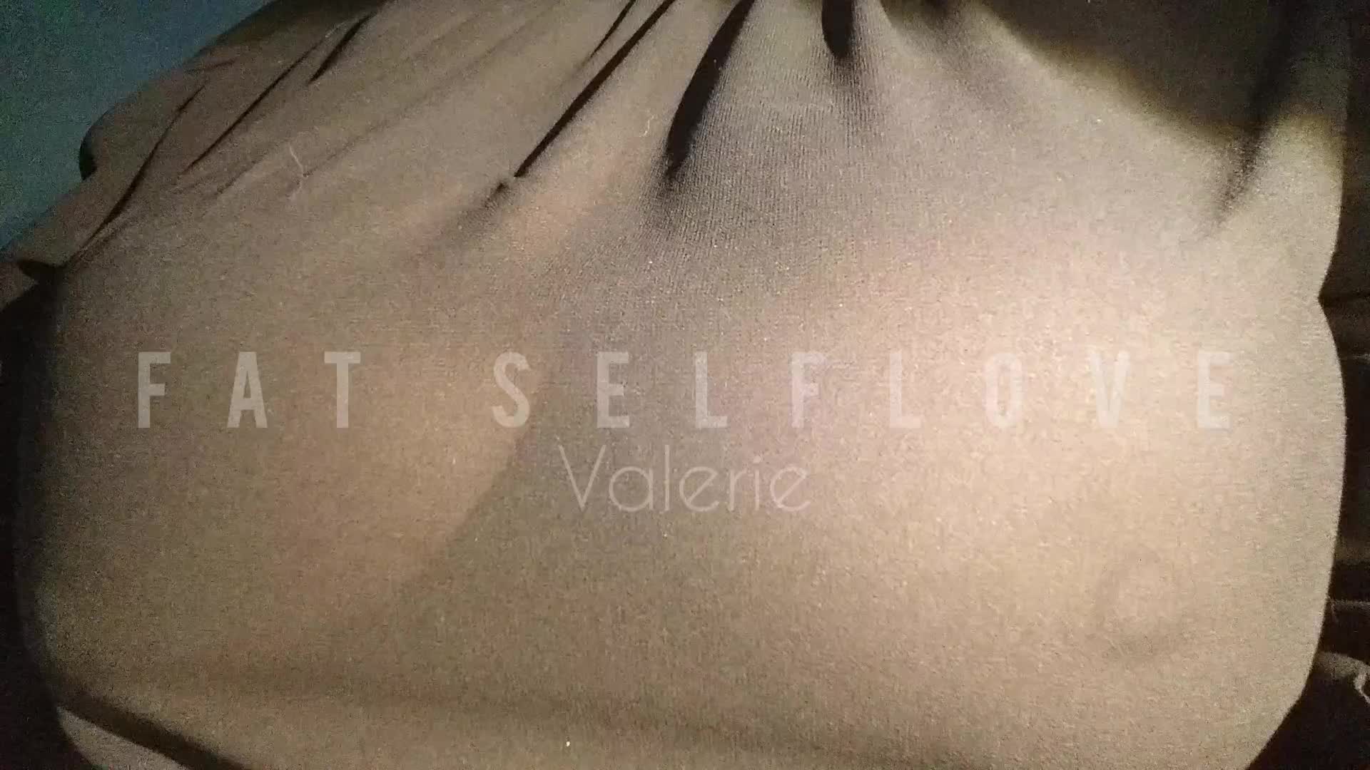 Shrunken Hidden Voyeur POV Stare At BBW Giantess Hard Nippel In Seethrough Blouse