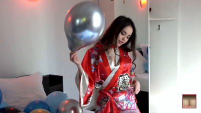 Li Moon In Red Satin Pops 20 Balloons