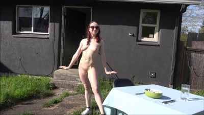 Lady Cherry Misunderstands When A Customer Orders Salad With No Dressing