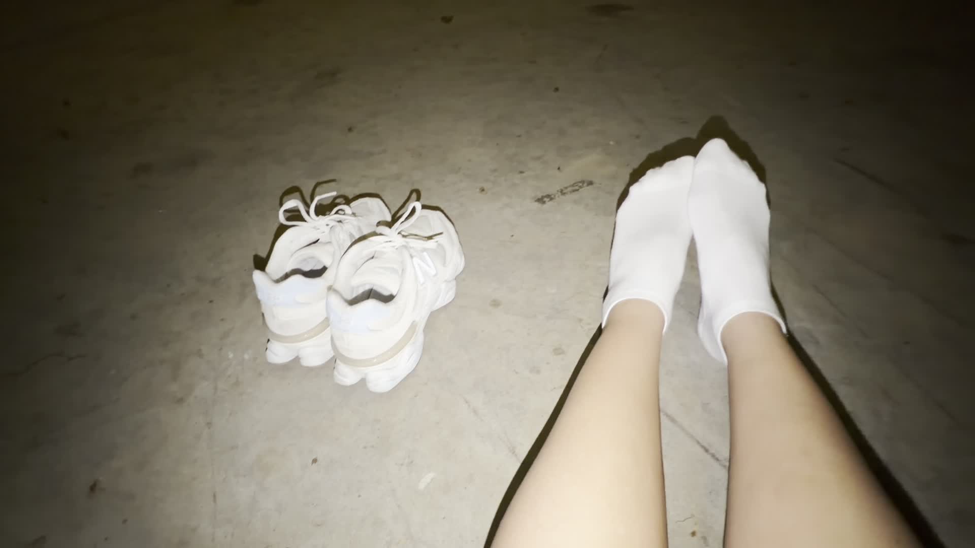 Sneaker Thief Stole My Shoe! Had To Walk Home In One Shoe And One Dirty Sock -- Real Street POV