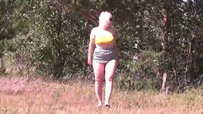 Golden Rain 76 Piss In Nature