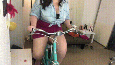 Sexy Nude BBW Bike Ride