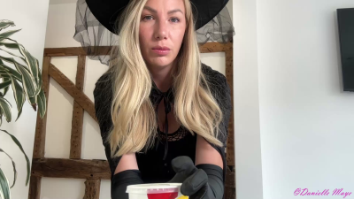 Dani The Witch Likes Them Plumpy