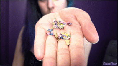 Poor Tiny People (Akara Fang Giantess)