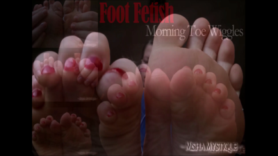 Foot Fetish Morning Toe Wiggles