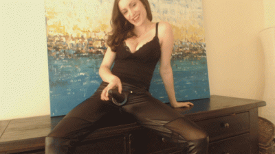 Spread And Suck With Mistressvictoria (Strap On) (Bisexual Encouragement) (Blowjobs)