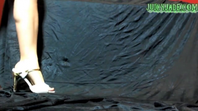 Shoe Show: White And Gold Volume 1