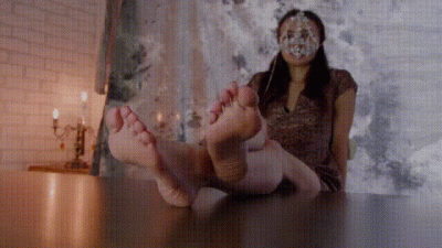 2 Clips Amber Elegant Lady Will Instruct You How To Worship Her Soft Feet Mix HD 2560X1440