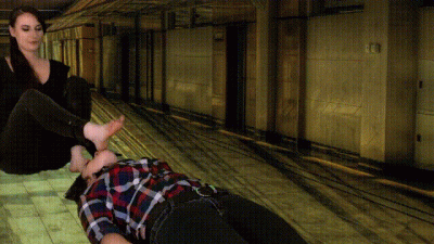 Weronika And Ula Prisoner Licks Sweaty Feet HD 1280X720