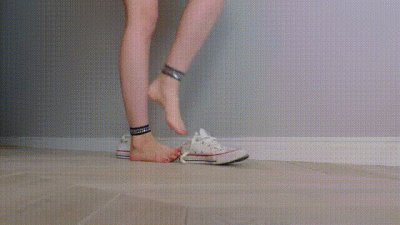 Lisa Irritating Step-Sister Foot Dominate Her Step-Brother Polish Language 4096X2304 4K