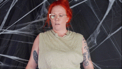 Halloween Potion Transforms Deanna Into Giantess!
