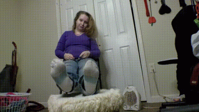 Feet: Socks & Toe Nails Clipped