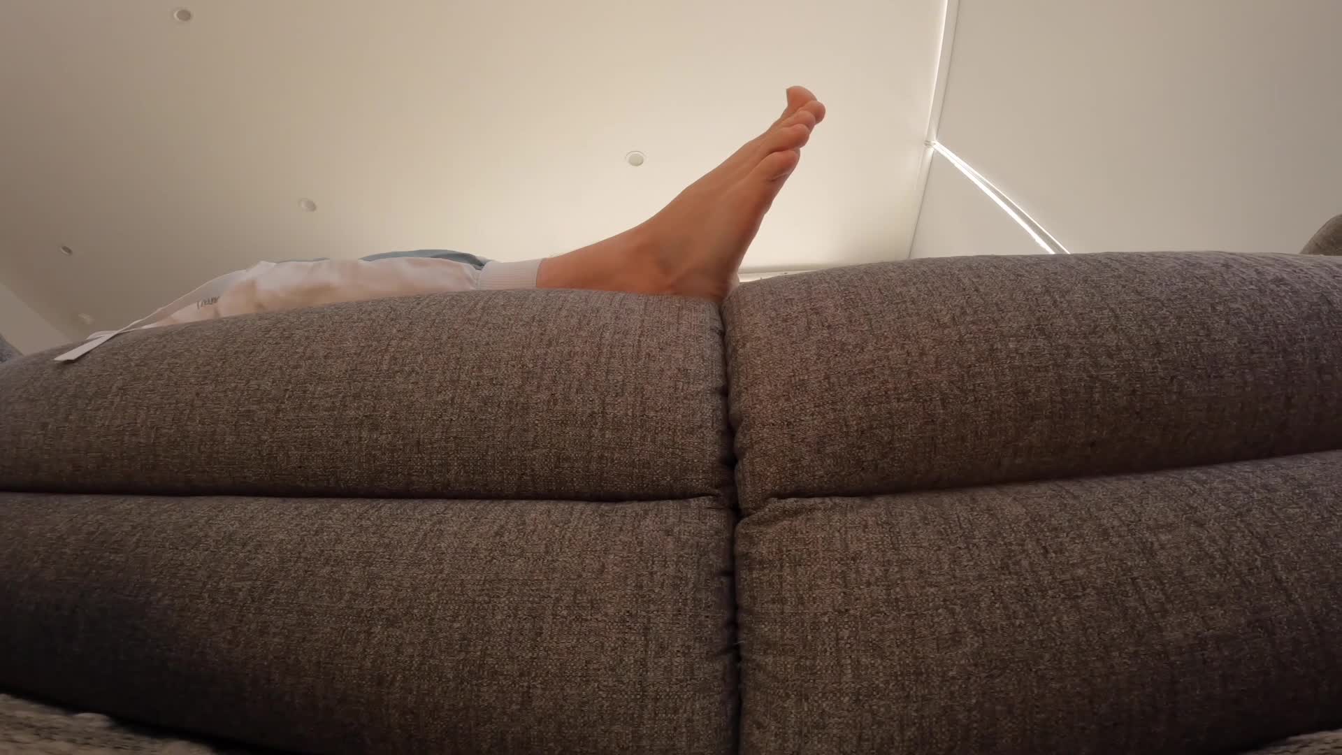 Chris- Alone Time (POV Shrunken)